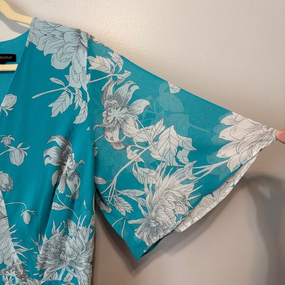 Lane Bryant Womens Floral Maxi Dress Turquoise White Size 14 Short Sleeves VNeck - Picture 3 of 8